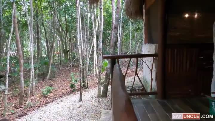 Alma Herrera Diego Luna Vinni Starr Wild Cancun