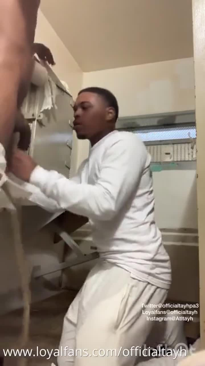 Atlayah Aka TherealAtlayah Aka OfficialTayh Cellmate 005
