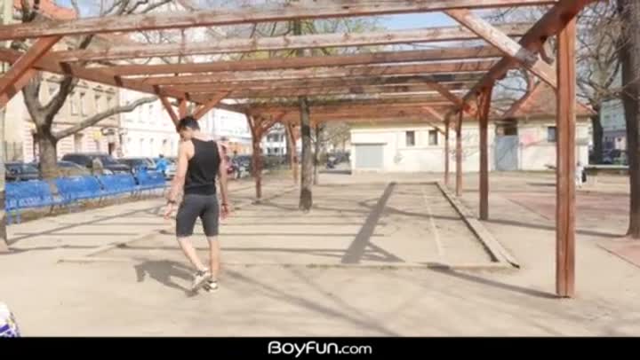 Boyfun Jared Shaw 18 Ans Barebacks Son Muscle De Lamour Au Fond De Martin Hovor