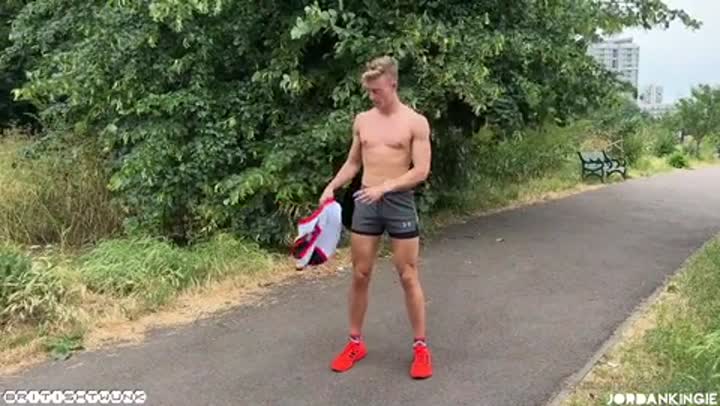 BritishTwunk Jordan Kingie