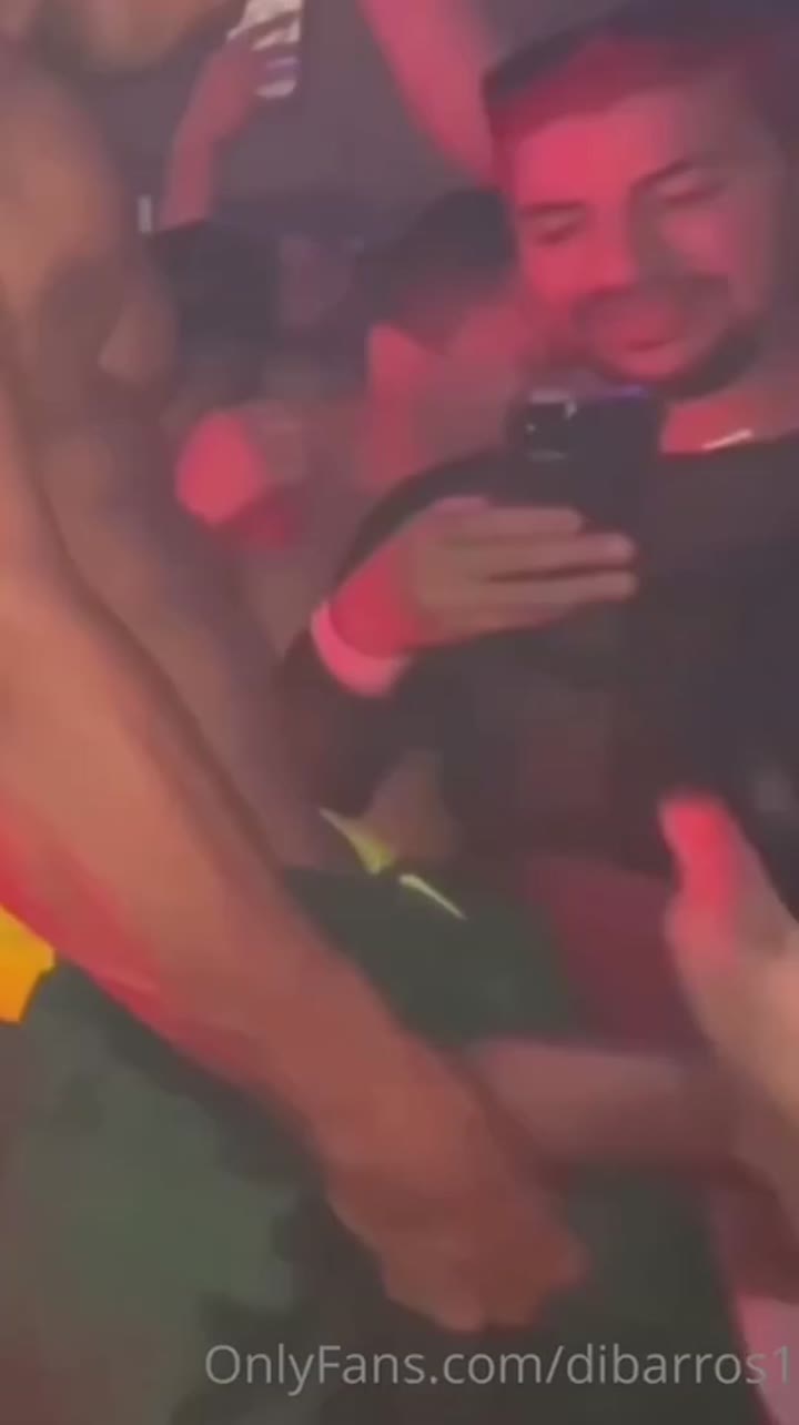 Diego Barros At A Private Club 112415 1