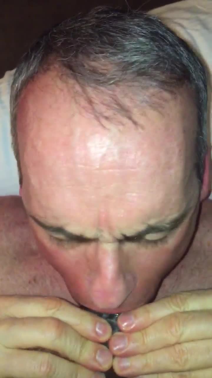 HUGEBLKBJ