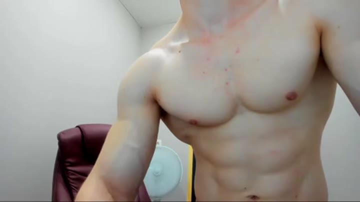 Jamesstong 8