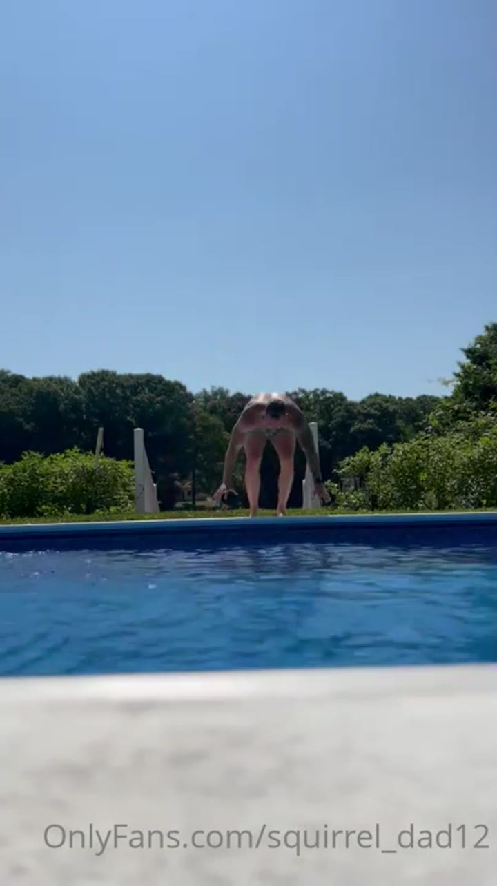 Mark Longo Akak Squirrel Daddy Piscine Comp