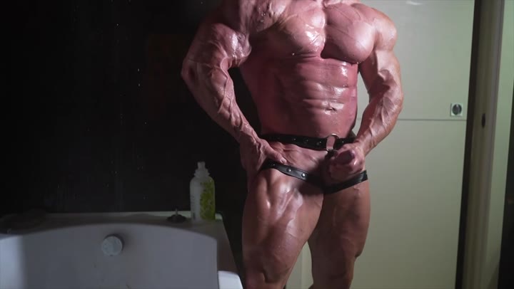 MattiaVecchi Shower