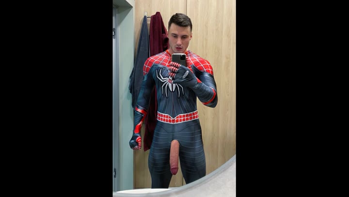 Max Bar Aka Max.BaMax Bar Aka Max.Barz Zeusofficial OF Spidey
