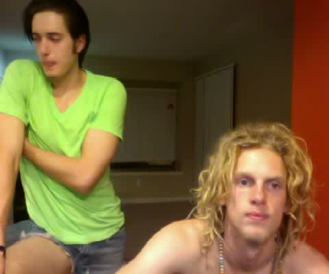 Sufer Twinks